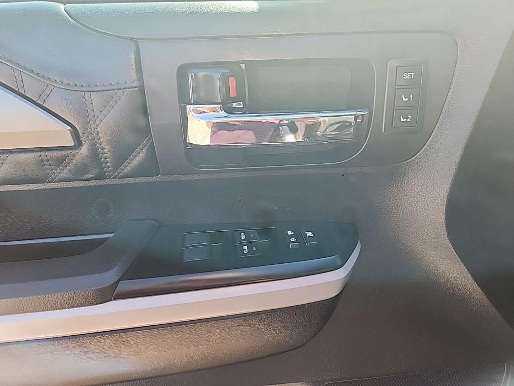 Toyota Tundra  2020