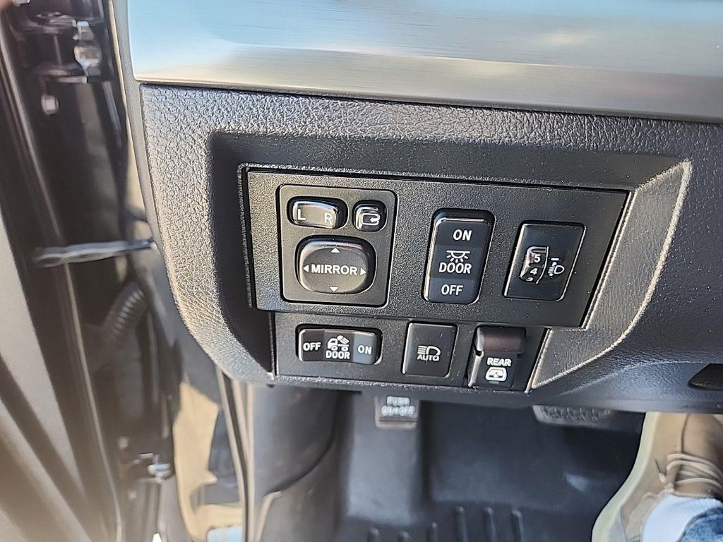 Toyota Tundra  2020