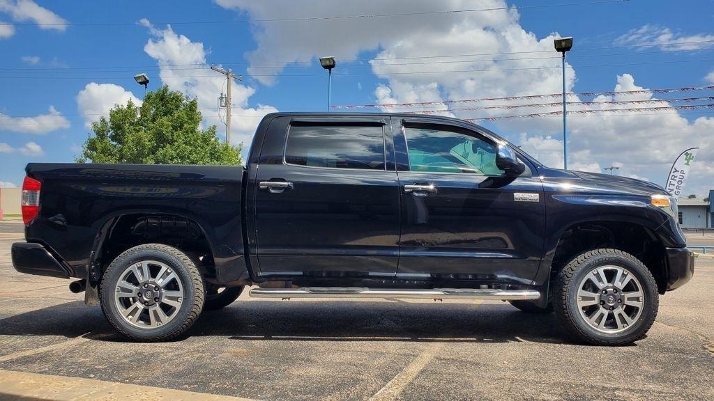 Toyota Tundra  2020