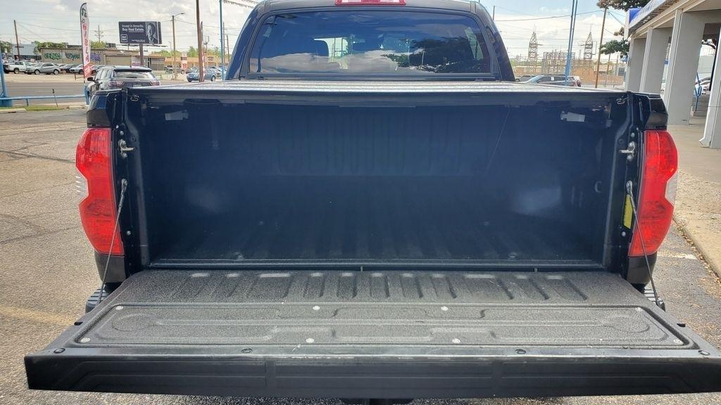 Toyota Tundra  2020