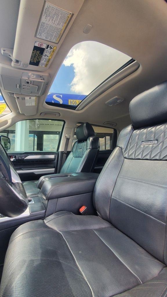 Toyota Tundra  2020
