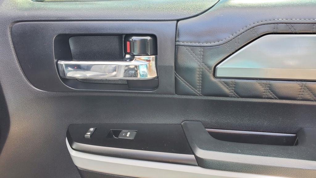 Toyota Tundra  2020