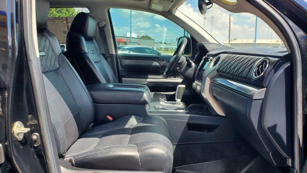 Toyota Tundra  2020