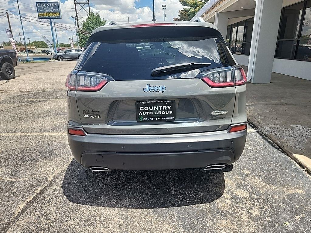 Jeep Cherokee  2021