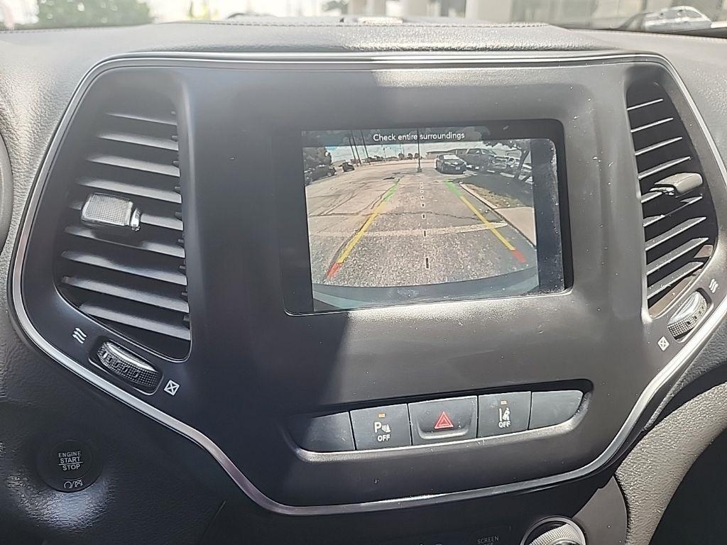 Jeep Cherokee  2021