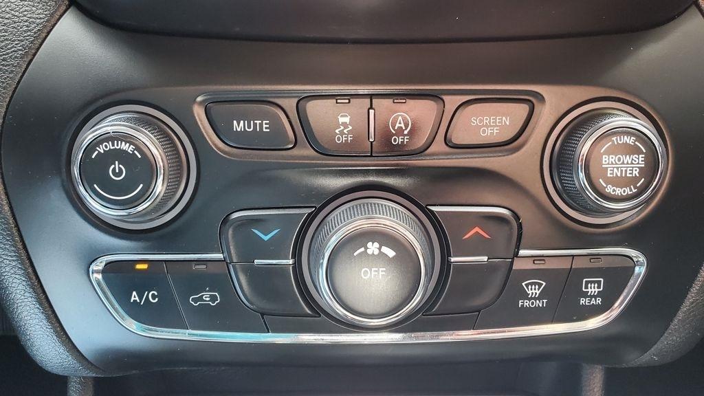 Jeep Cherokee  2021