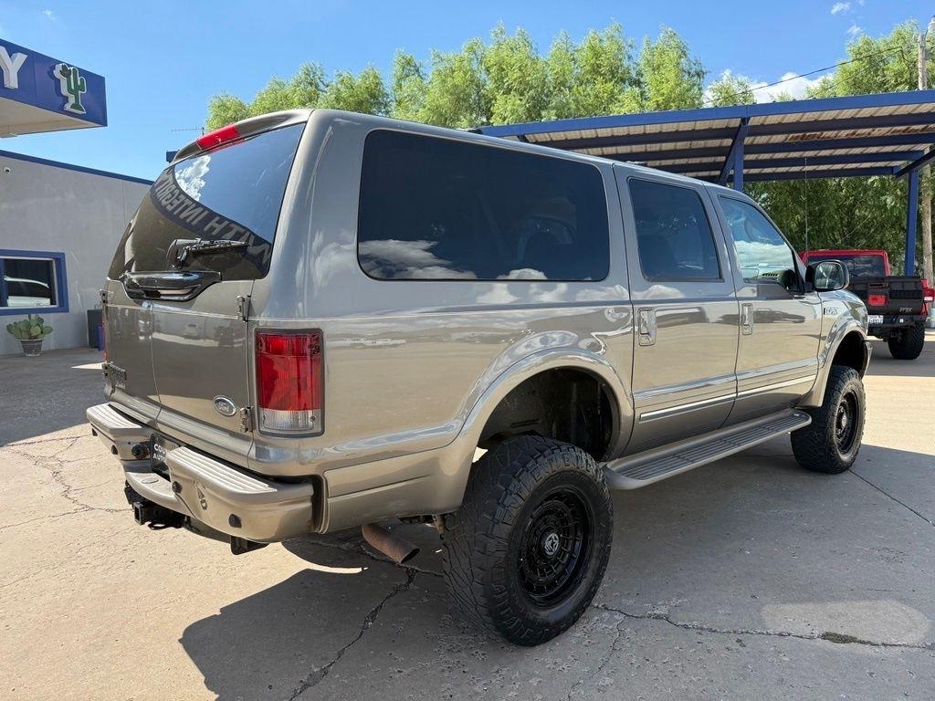 Ford Excursion  2003
