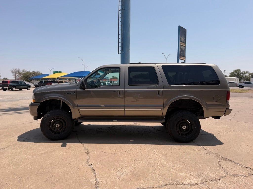 Ford Excursion  2003