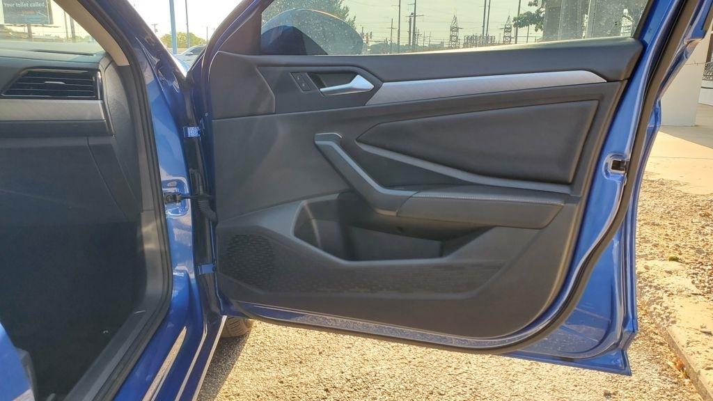 Volkswagen Jetta  2024