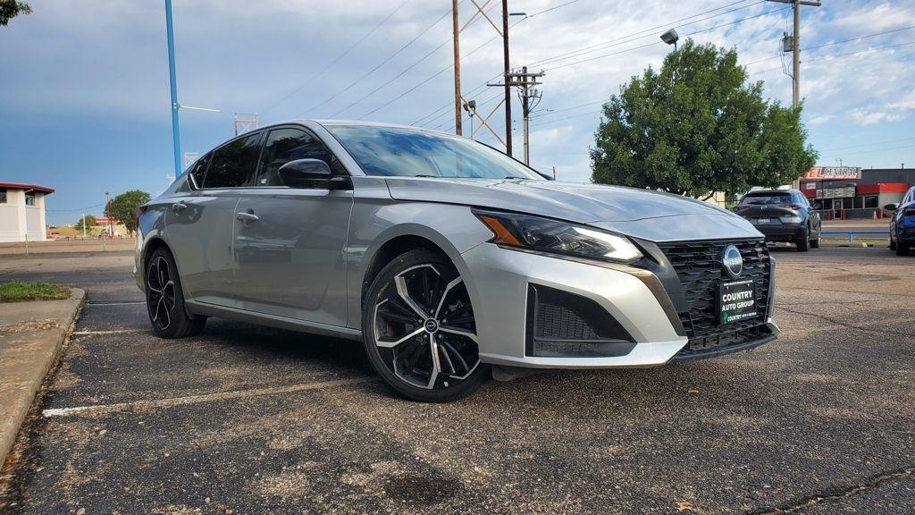 Nissan Altima  2023
