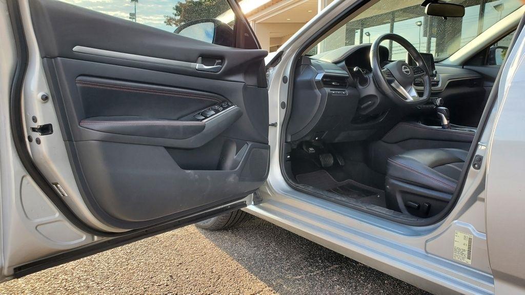 Nissan Altima  2023