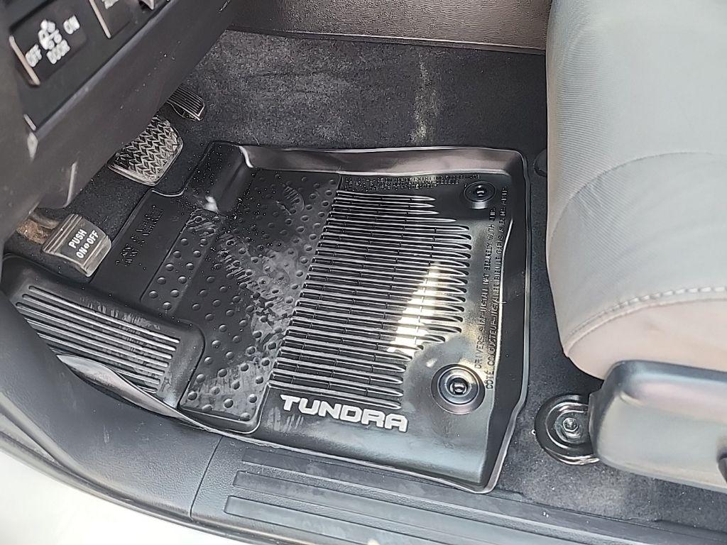 Toyota Tundra  2020