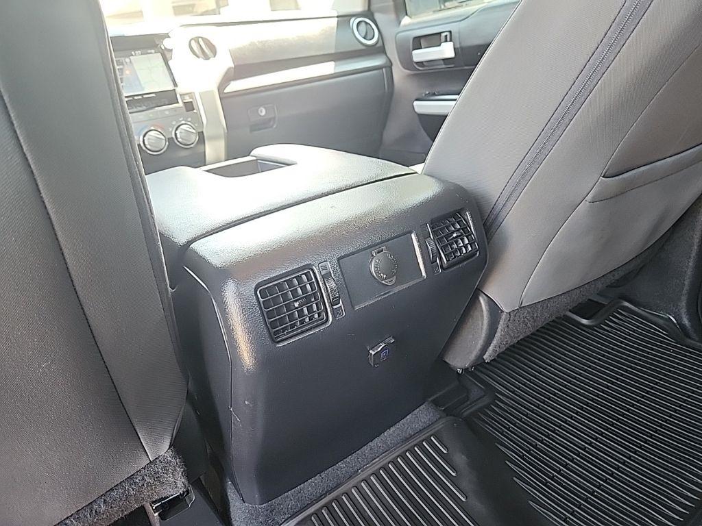 Toyota Tundra  2020