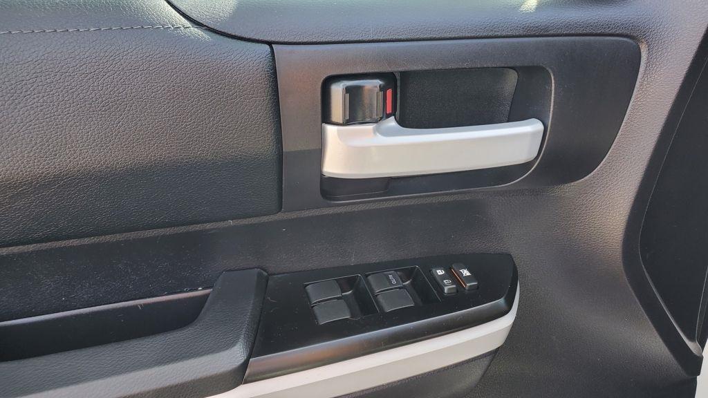 Toyota Tundra  2020
