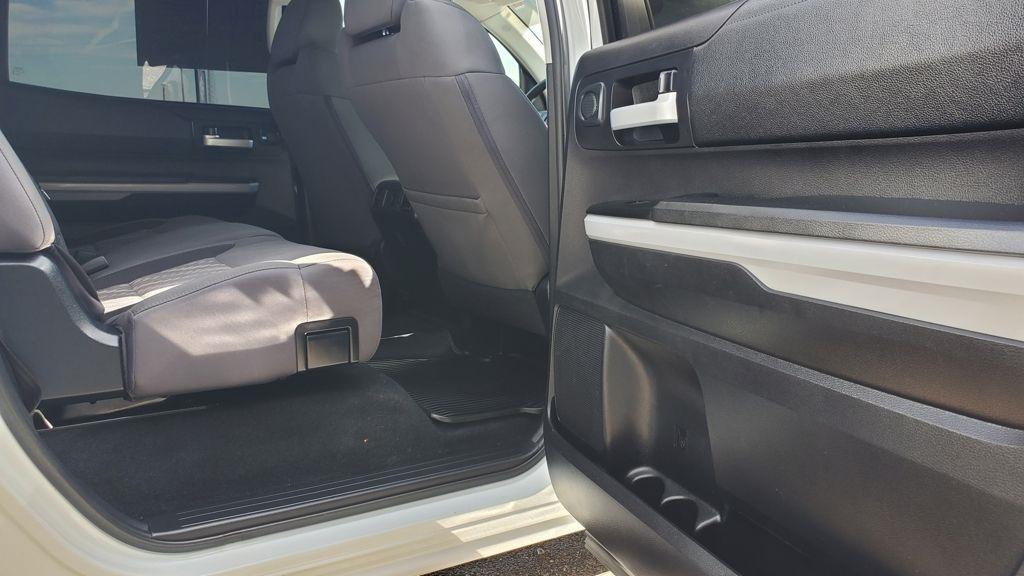 Toyota Tundra  2020