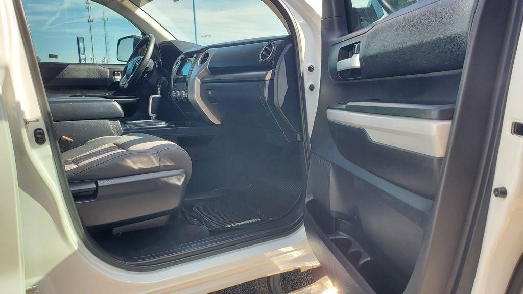 Toyota Tundra  2020