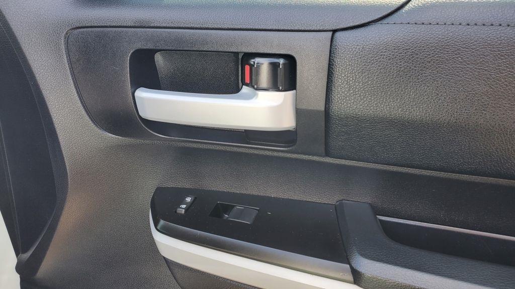 Toyota Tundra  2020