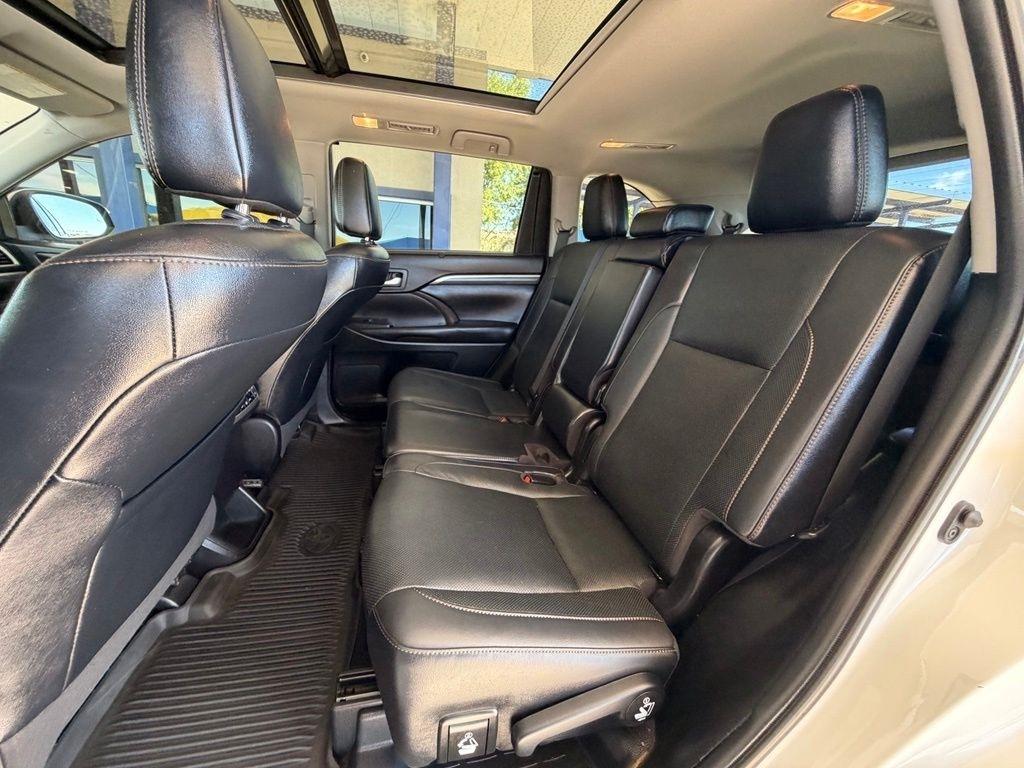 Toyota Highlander  2019