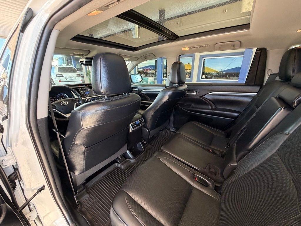 Toyota Highlander  2019