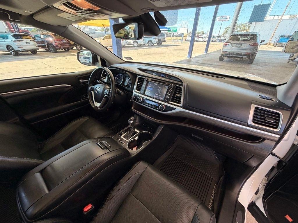 Toyota Highlander  2019