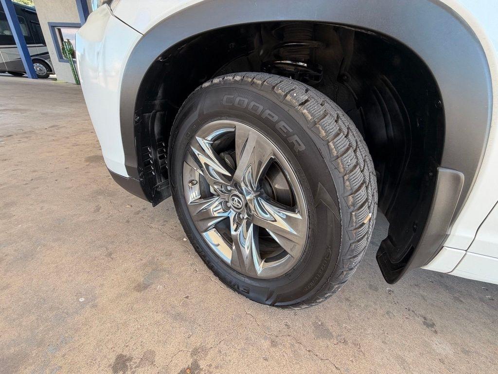 Toyota Highlander  2019