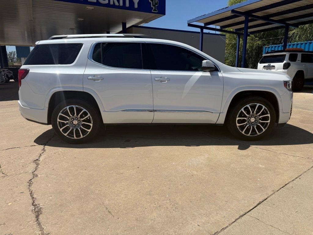 GMC Acadia  2021
