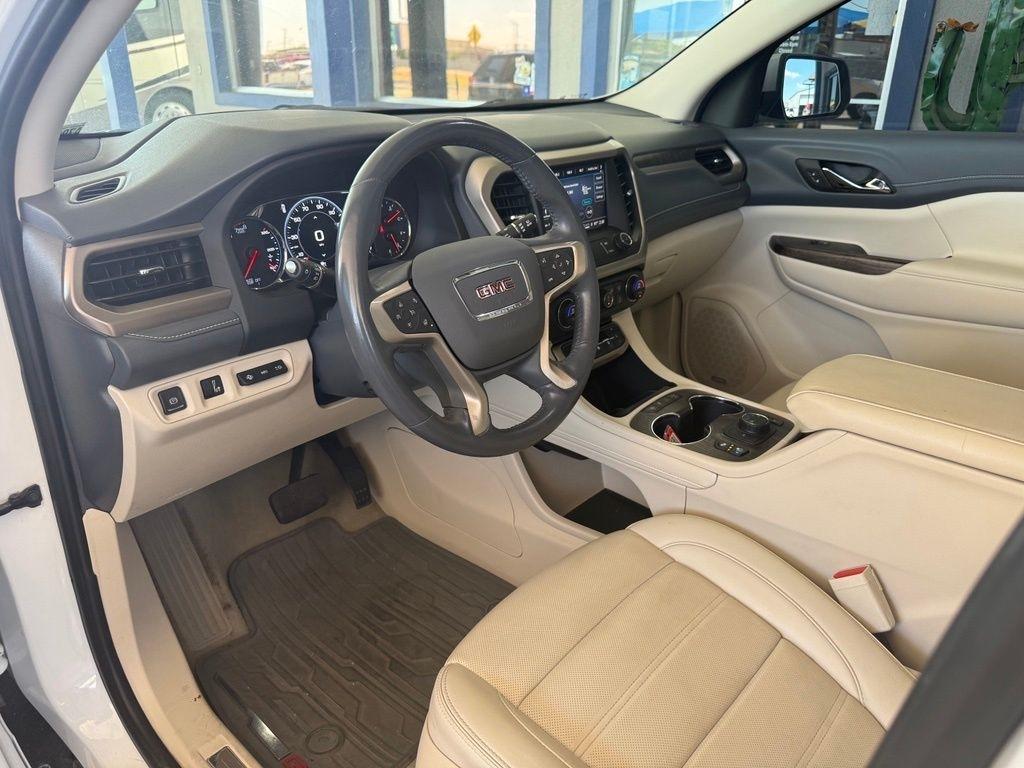 GMC Acadia  2021