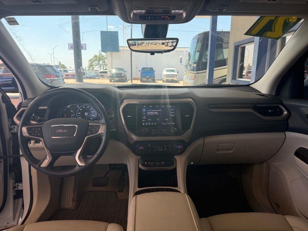 GMC Acadia  2021