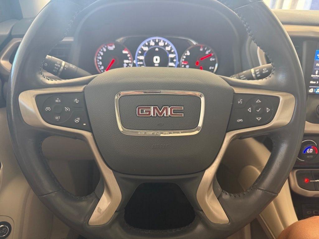 GMC Acadia  2021