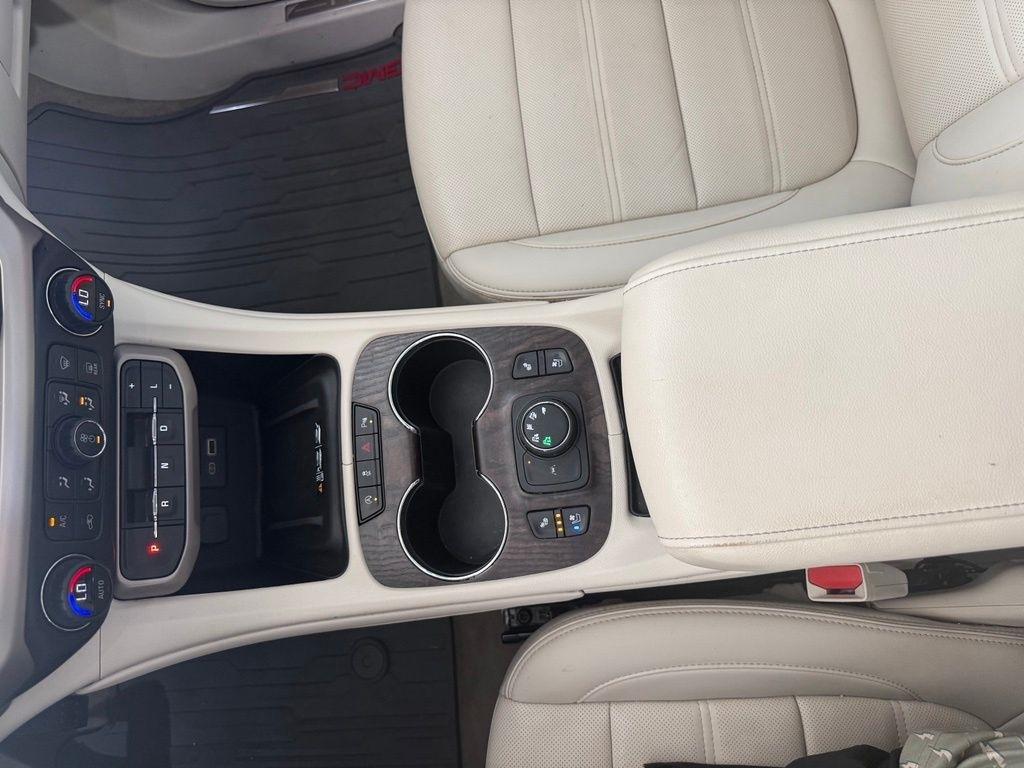 GMC Acadia  2021