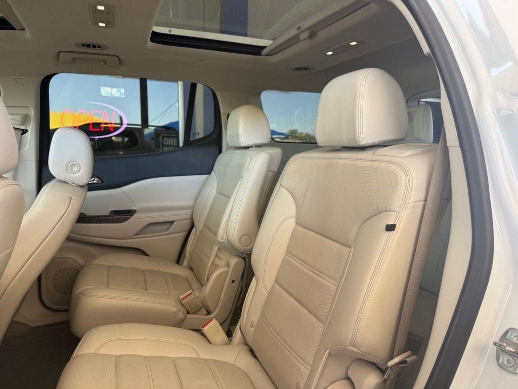 GMC Acadia  2021