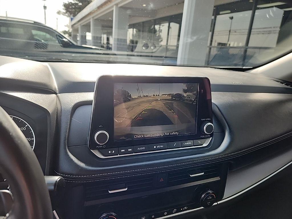 Nissan Rogue  2025