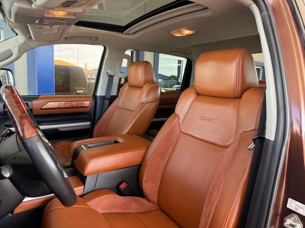 Toyota Tundra  2016
