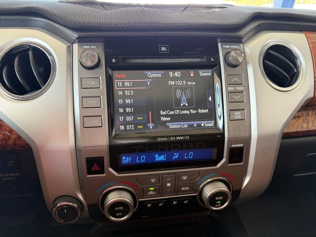 Toyota Tundra  2016
