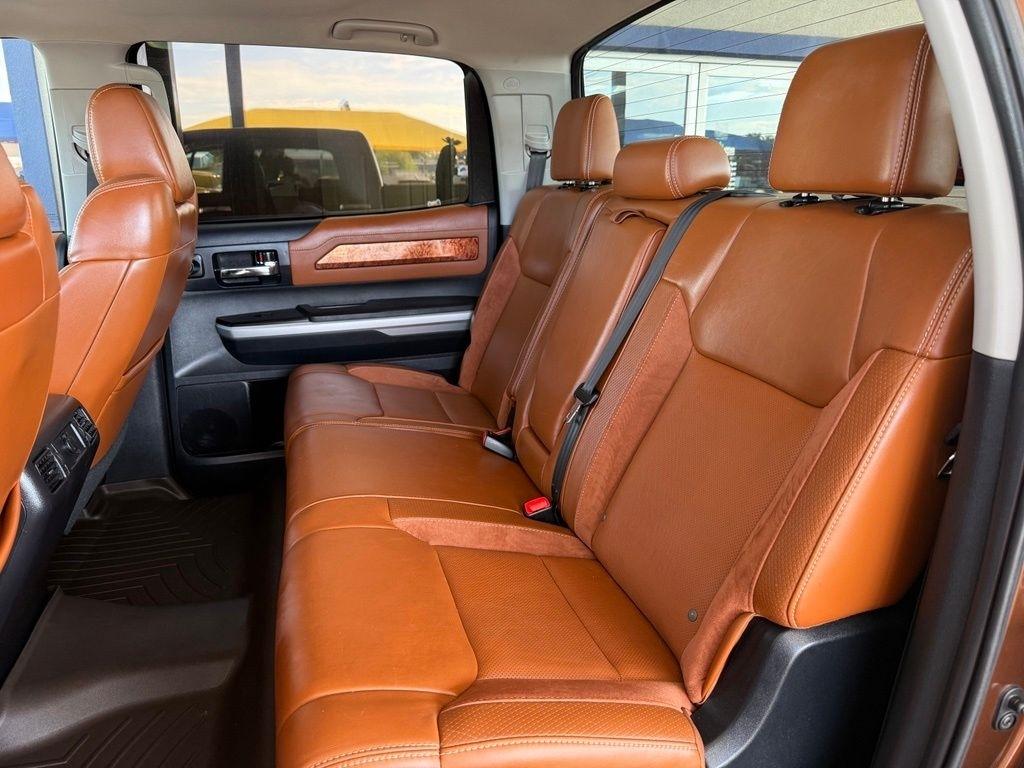 Toyota Tundra  2016