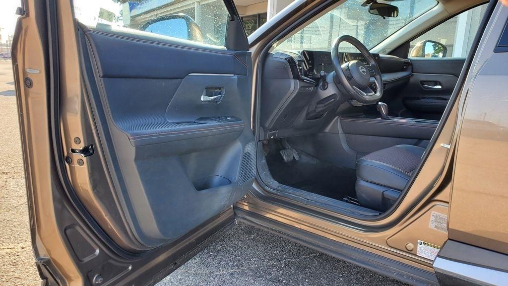 Nissan Kicks  2025