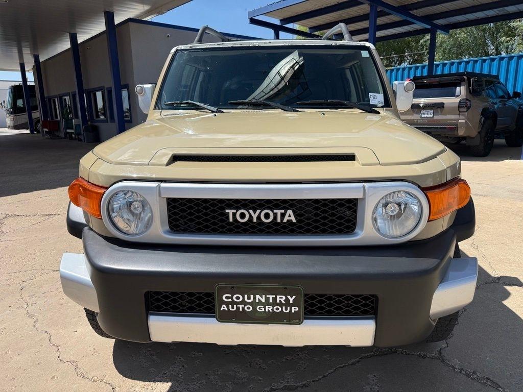 Toyota FJ Cruiser  2014
