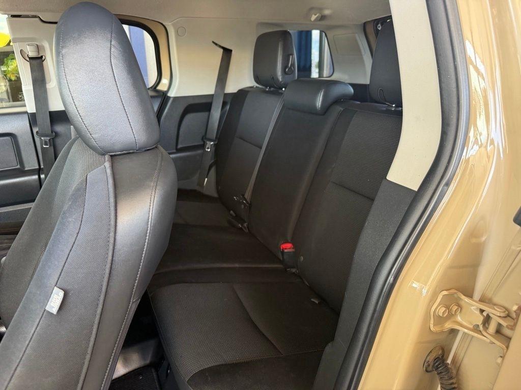Toyota FJ Cruiser  2014