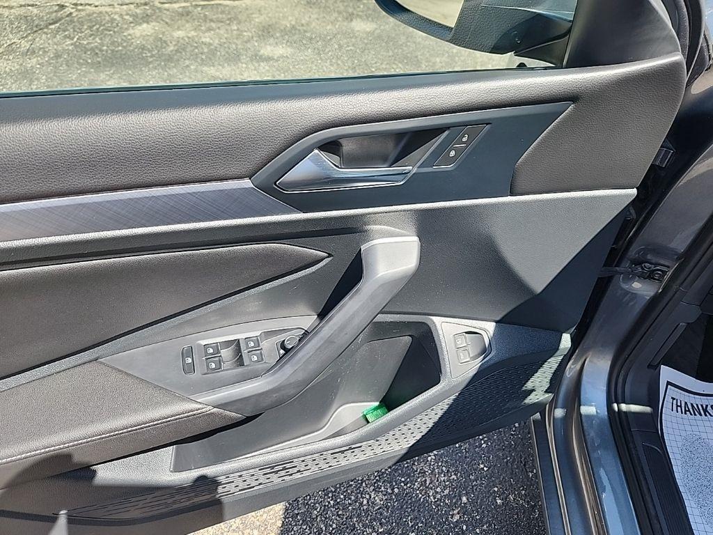 Volkswagen Jetta  2024