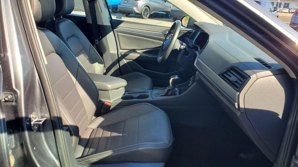 Volkswagen Jetta  2024