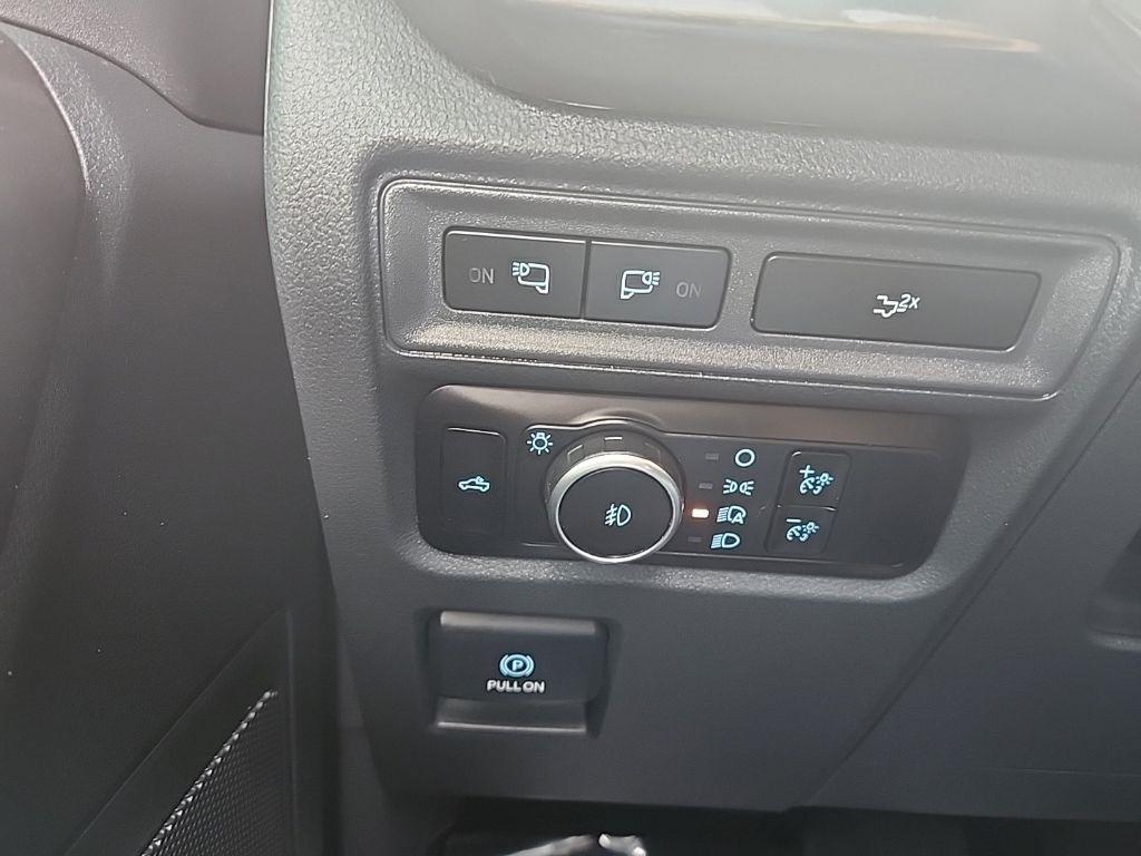 Ford F-150  2023