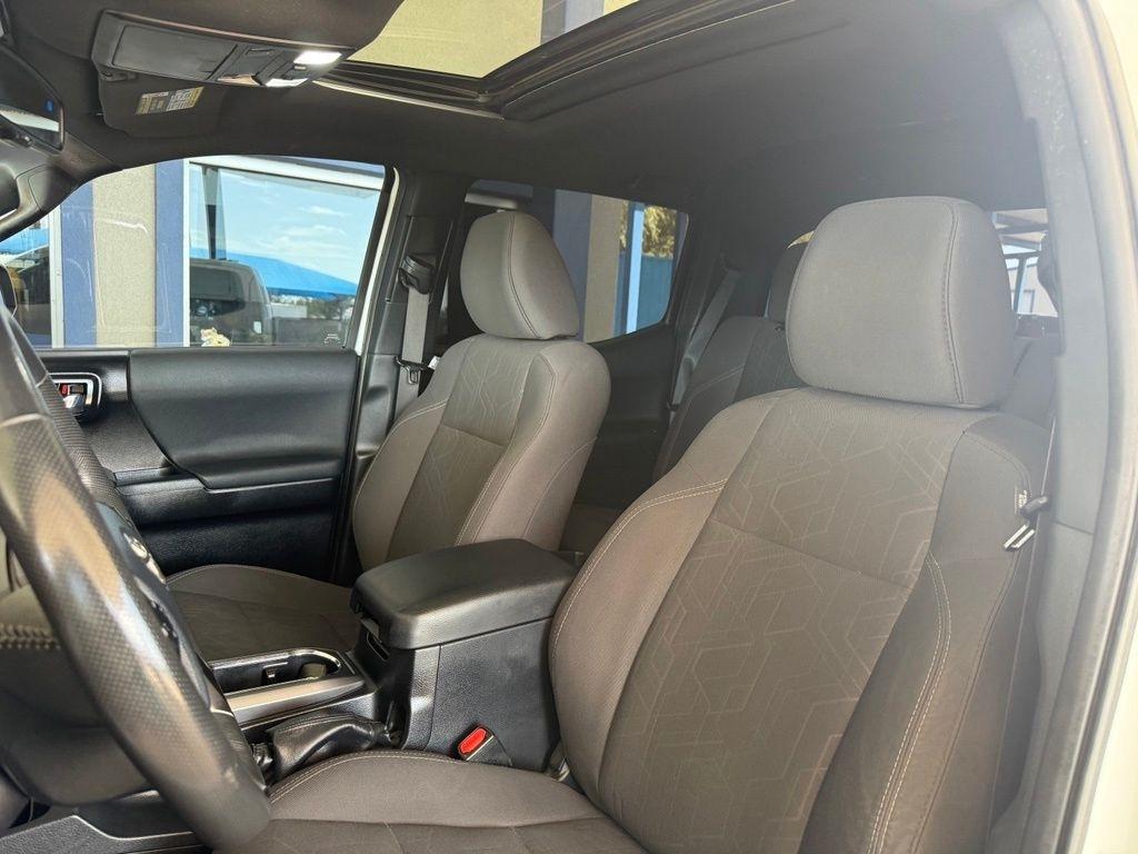 Toyota Tacoma  2017