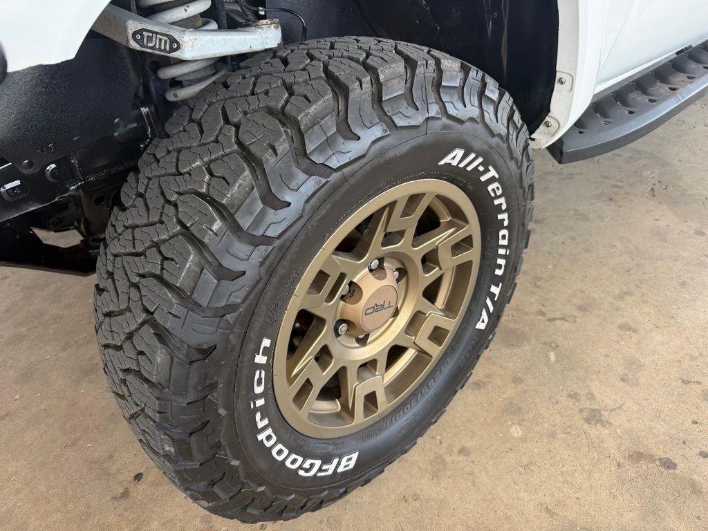 Toyota Tacoma  2017