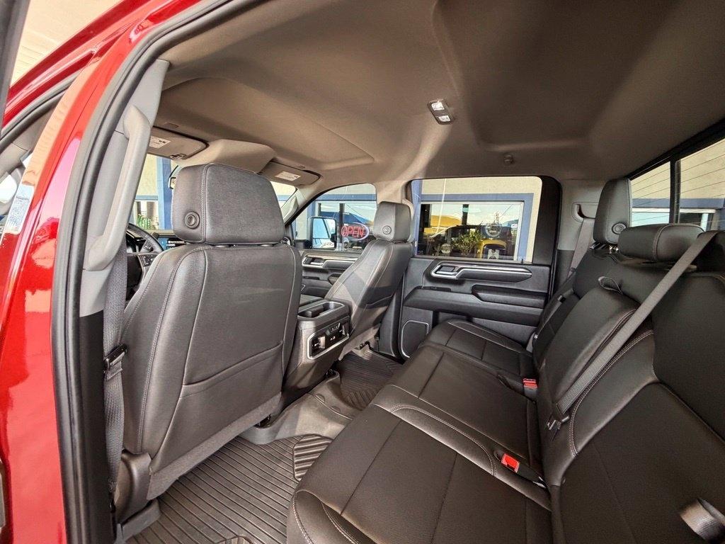 Chevrolet Silverado 2500HD  2025
