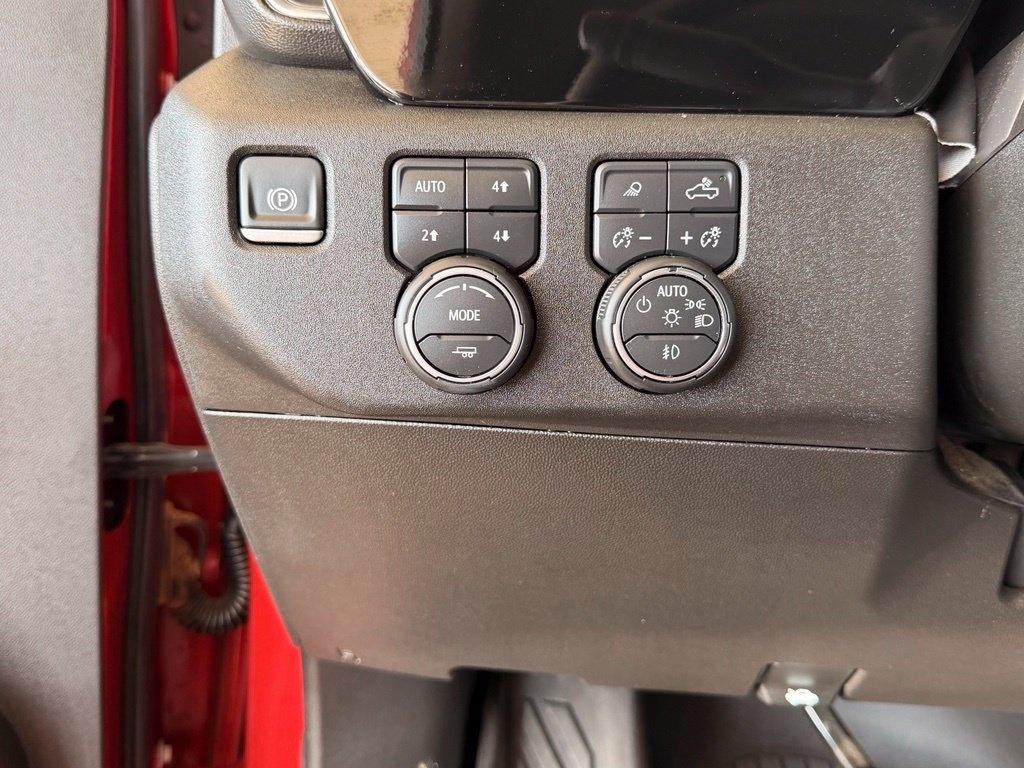 Chevrolet Silverado 2500HD  2025