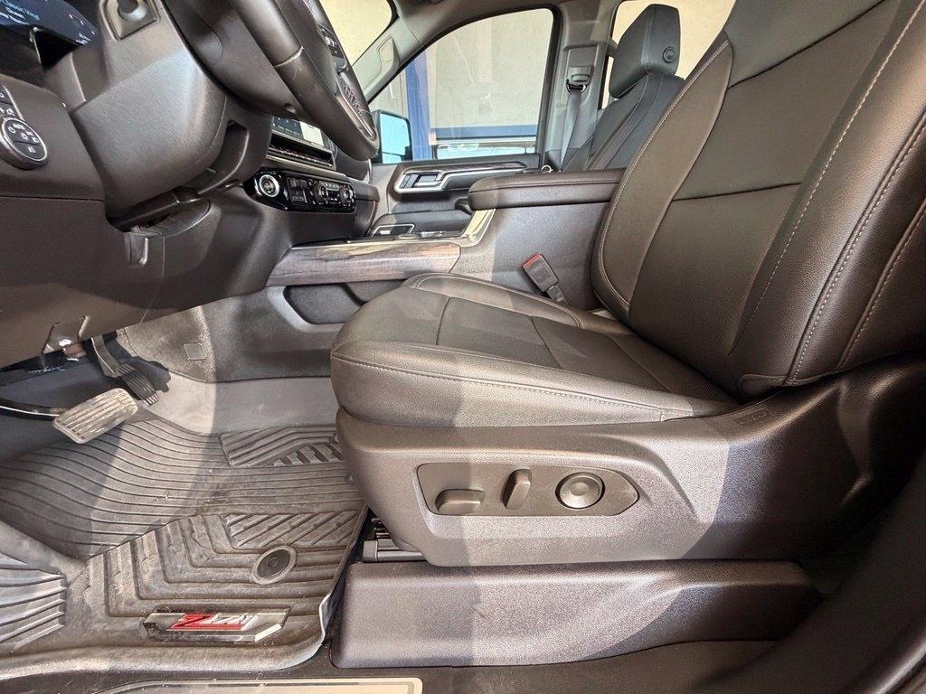 Chevrolet Silverado 2500HD  2025