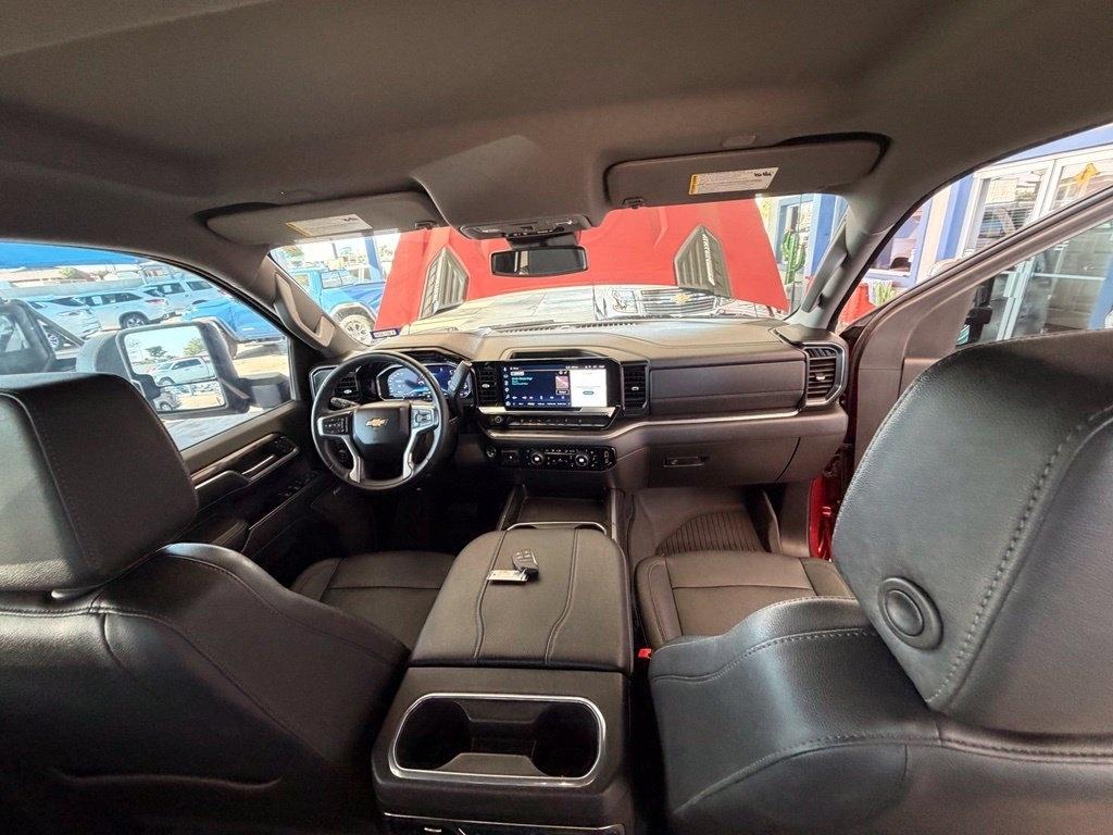 Chevrolet Silverado 2500HD  2025