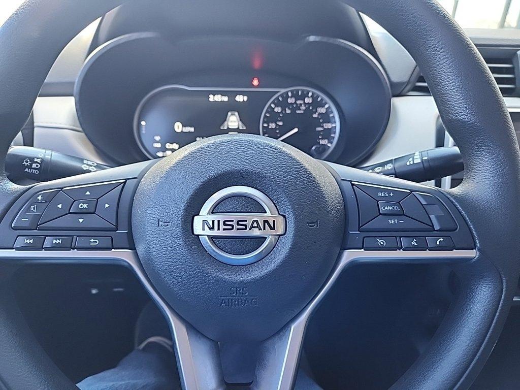 Nissan Versa  2021