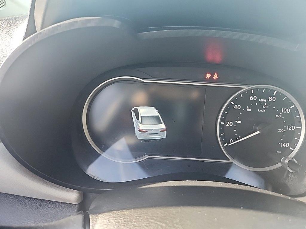 Nissan Versa  2021