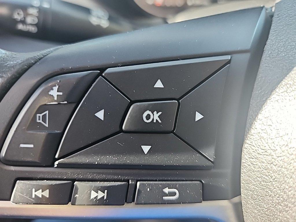 Nissan Versa  2021